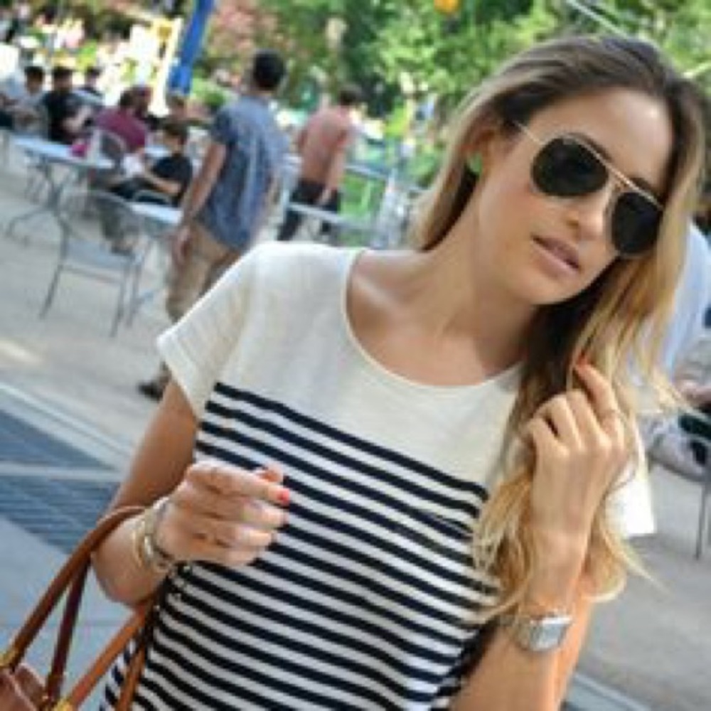 NIB Stella & Dot Janice Studs Green